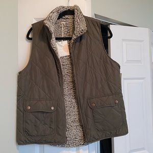 Reversible Thread & Supply vest